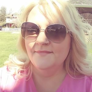 Meet your Posher, Tracey